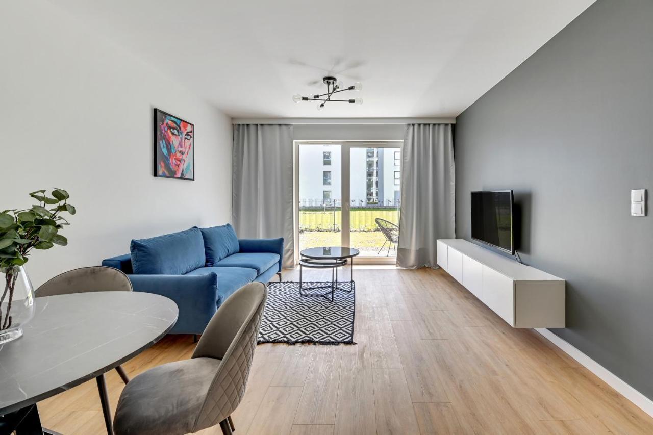 Angielska Grobla - City Center, Marina & Parking By Downtown Apartments Gdansk Bagian luar foto