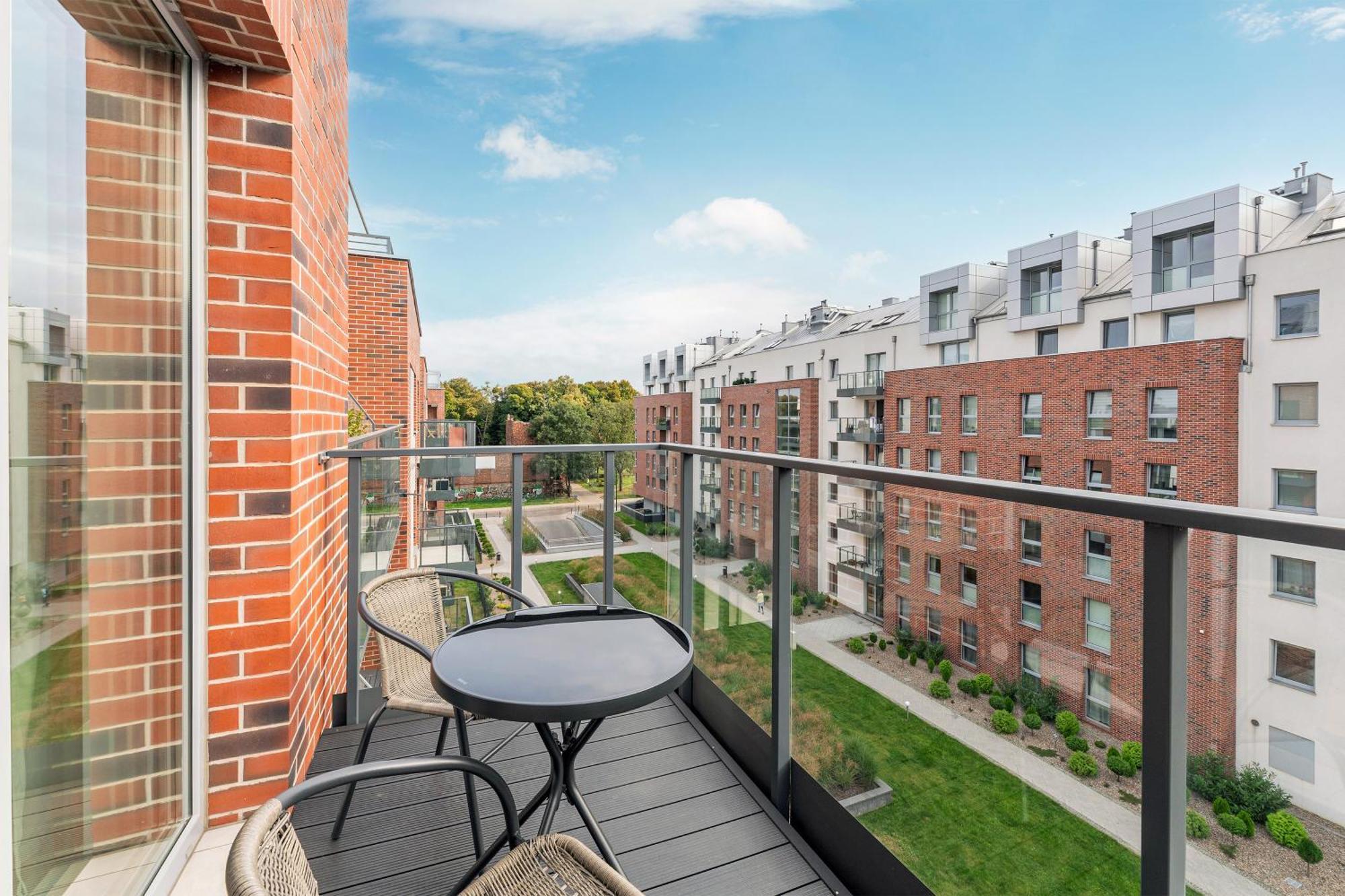 Angielska Grobla - City Center, Marina & Parking By Downtown Apartments Gdansk Bagian luar foto