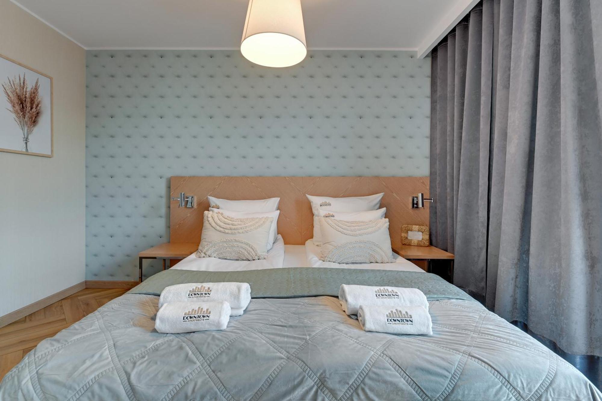 Angielska Grobla - City Center, Marina & Parking By Downtown Apartments Gdansk Bagian luar foto